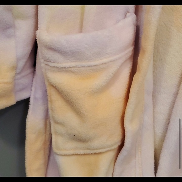 PINK Victoria's Secret Tie Dye Plush Robe Sz M/L - Picture 5 of 5
